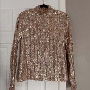 En Saison Tuckernuck Mock Turtle Neck Gold Sequin Long Sleeve Blouse Top